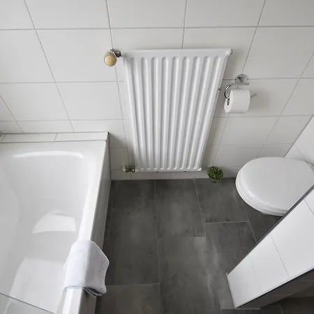 Apartment Am Schloss 19 *